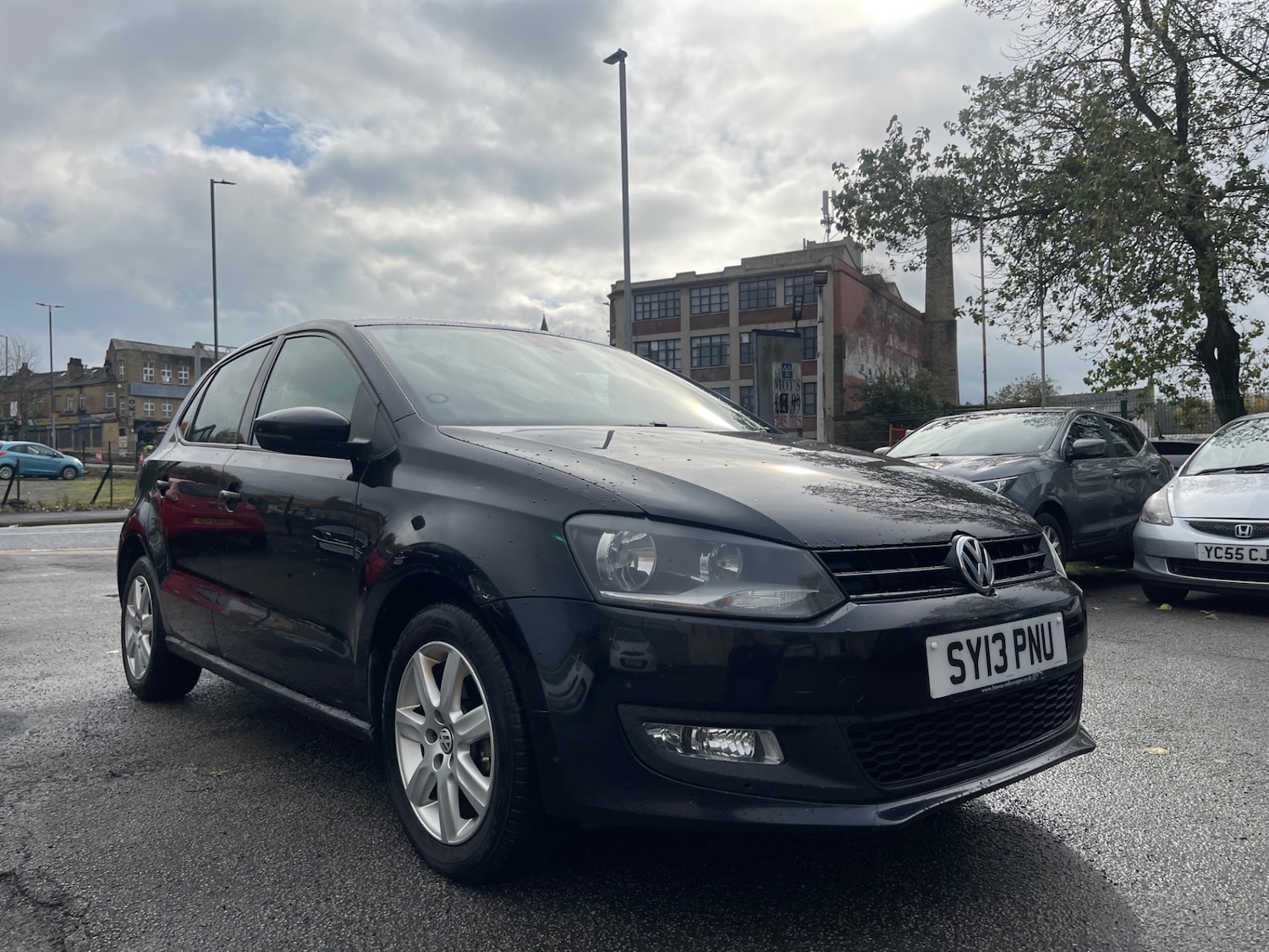 Used Volkswagen Polo 2013 for sale - 76309664: Photo 1