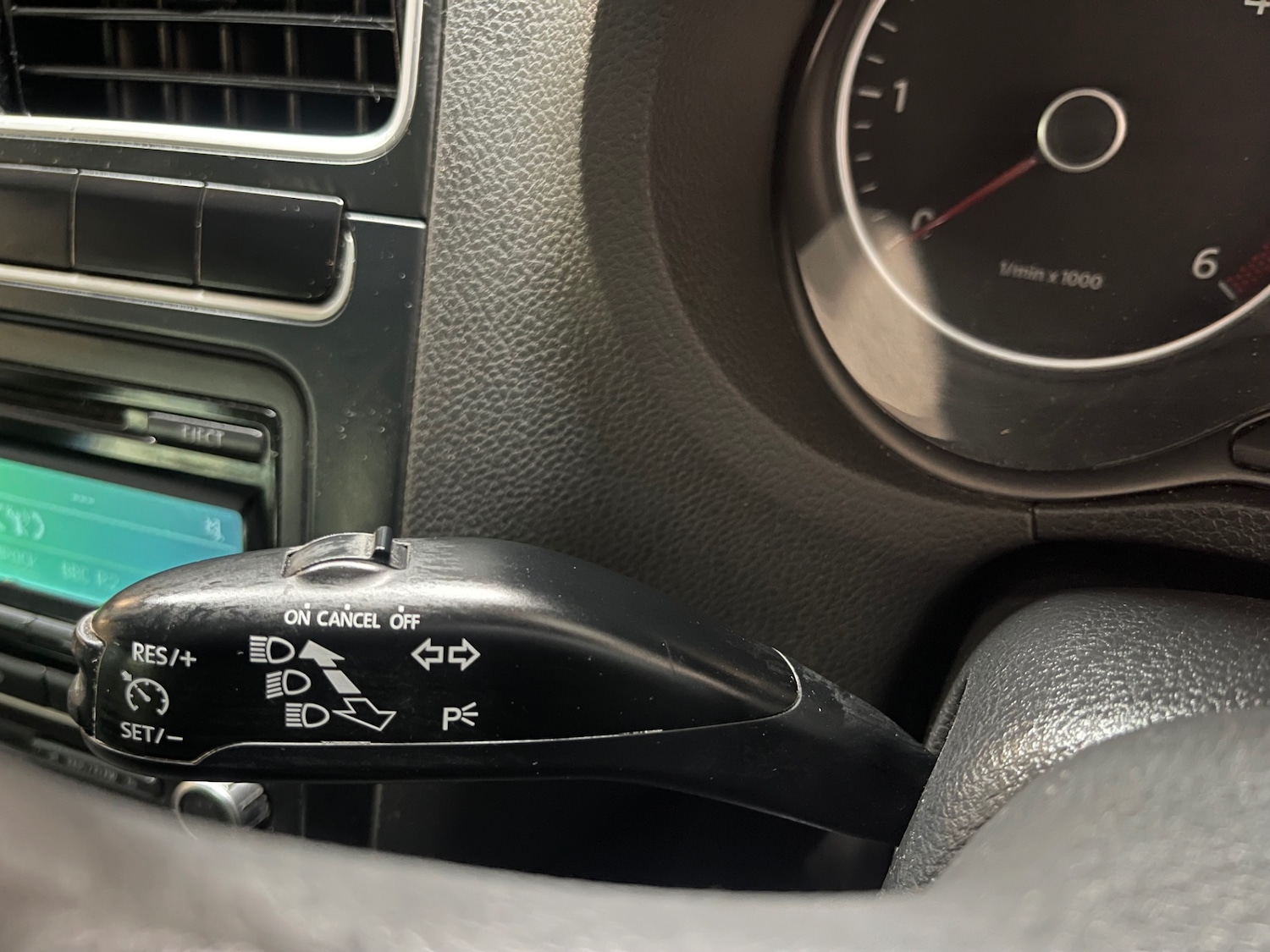 Used Volkswagen Polo 2013 for sale - 76309664: Photo 16