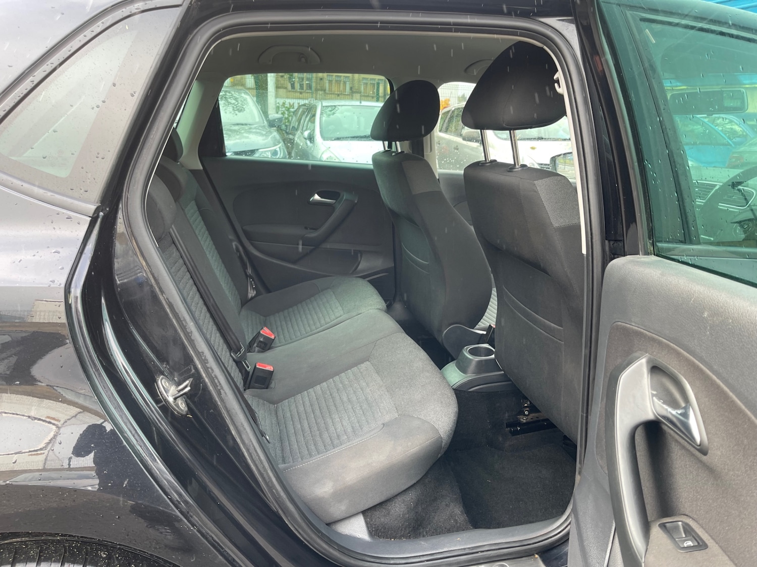 Used Volkswagen Polo 2013 for sale - 76309664: Photo 9