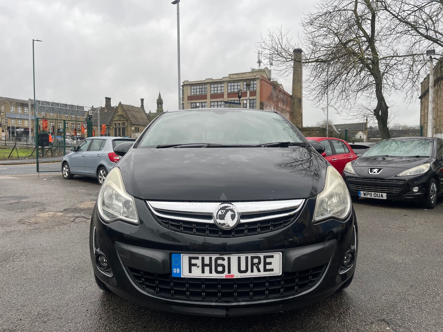 Used Vauxhall Corsa 2012 for sale - 76979810: Photo 2