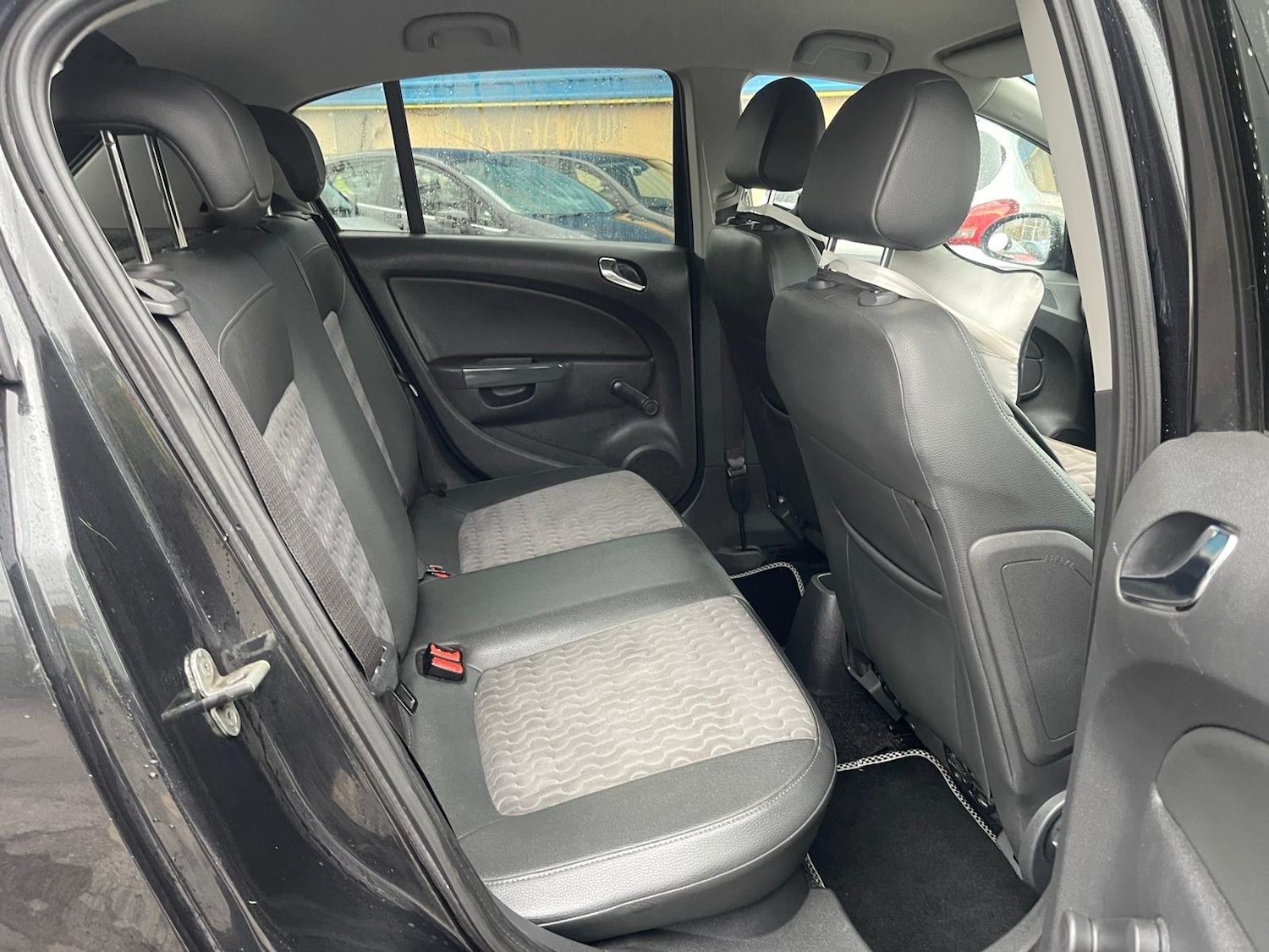 Used Vauxhall Corsa 2012 for sale - 77554960: Photo 8