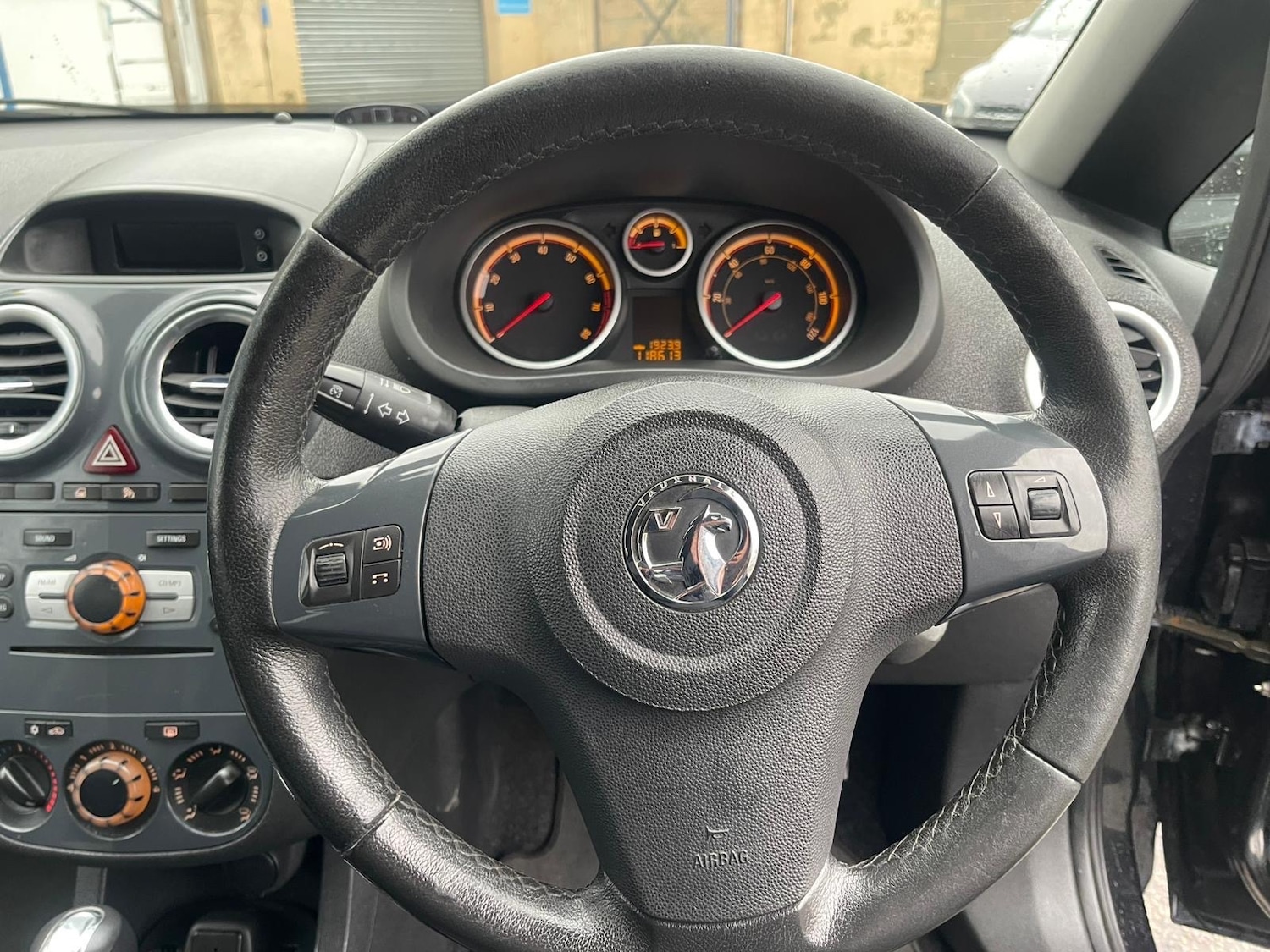 Used Vauxhall Corsa 2012 for sale - 77554960: Photo 9