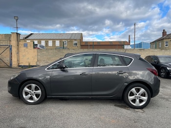 Used Vauxhall Astra 2011 for sale - 76374798: Photo