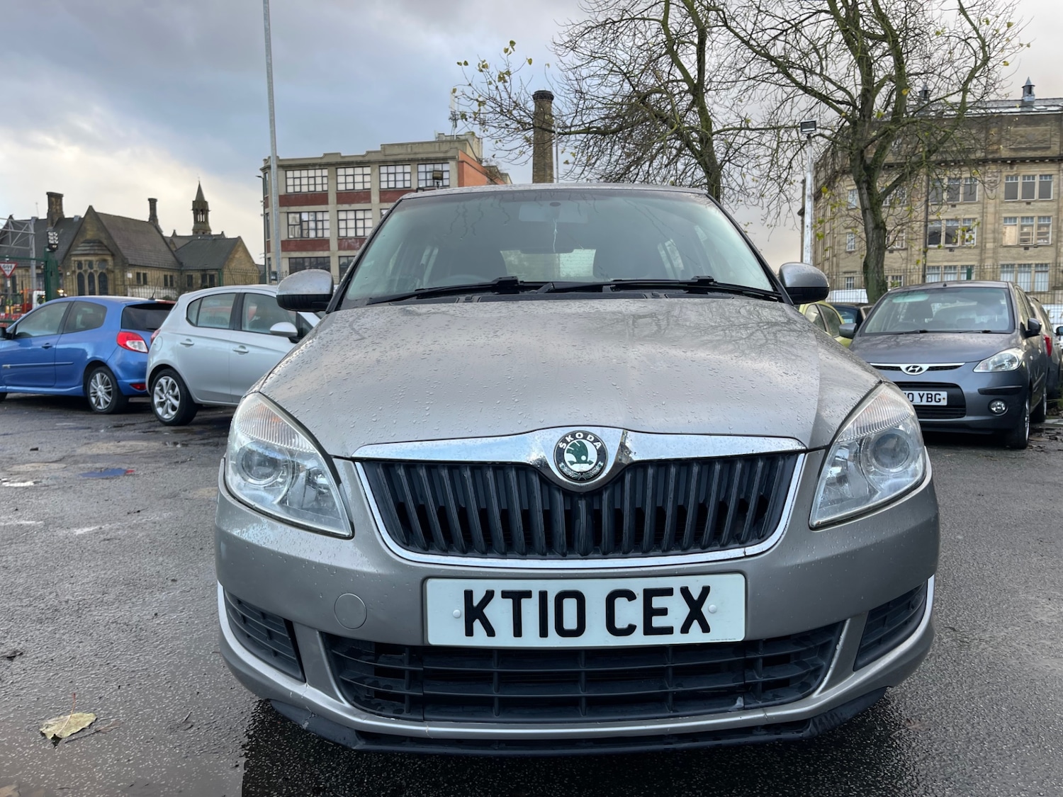 Used Skoda Fabia 2010 for sale - 76682539: Photo 2