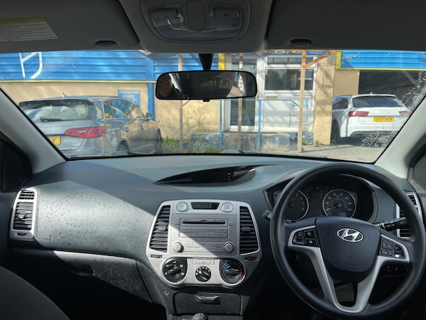 Used Hyundai i20 2012 for sale - 76064742: Photo 11