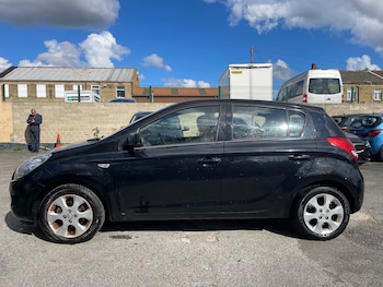 Used Hyundai i20 2012 for sale - 76064742: Photo 4