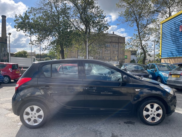 Used Hyundai i20 2012 for sale - 76064742: Photo 8