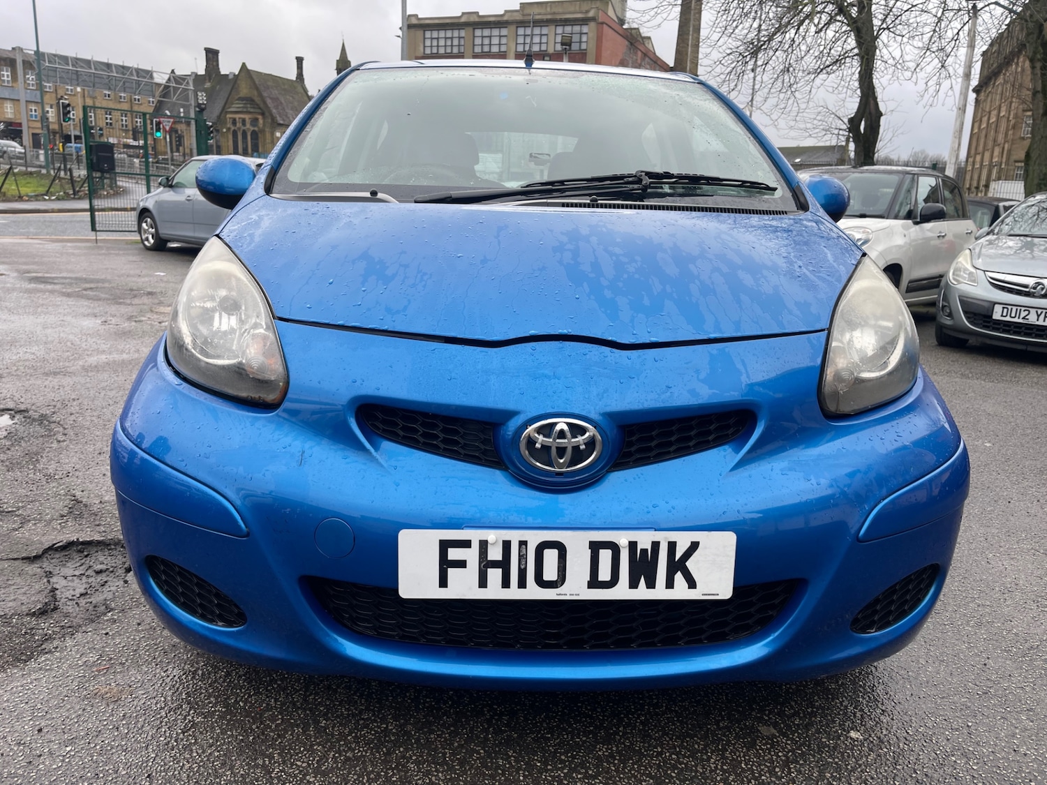 Used Toyota AYGO 2010 for sale - 77490424: Photo 2