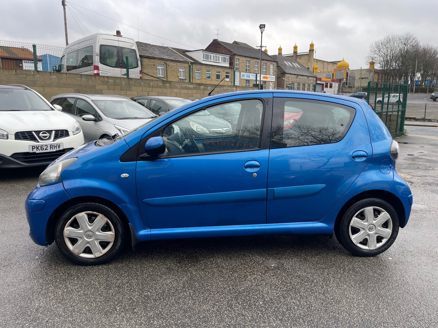 Used Toyota AYGO 2010 for sale - 77490424: Photo 4