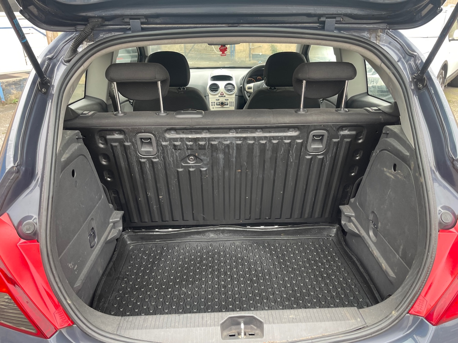 Used Vauxhall Corsa 2009 for sale - 77803004: Photo 11