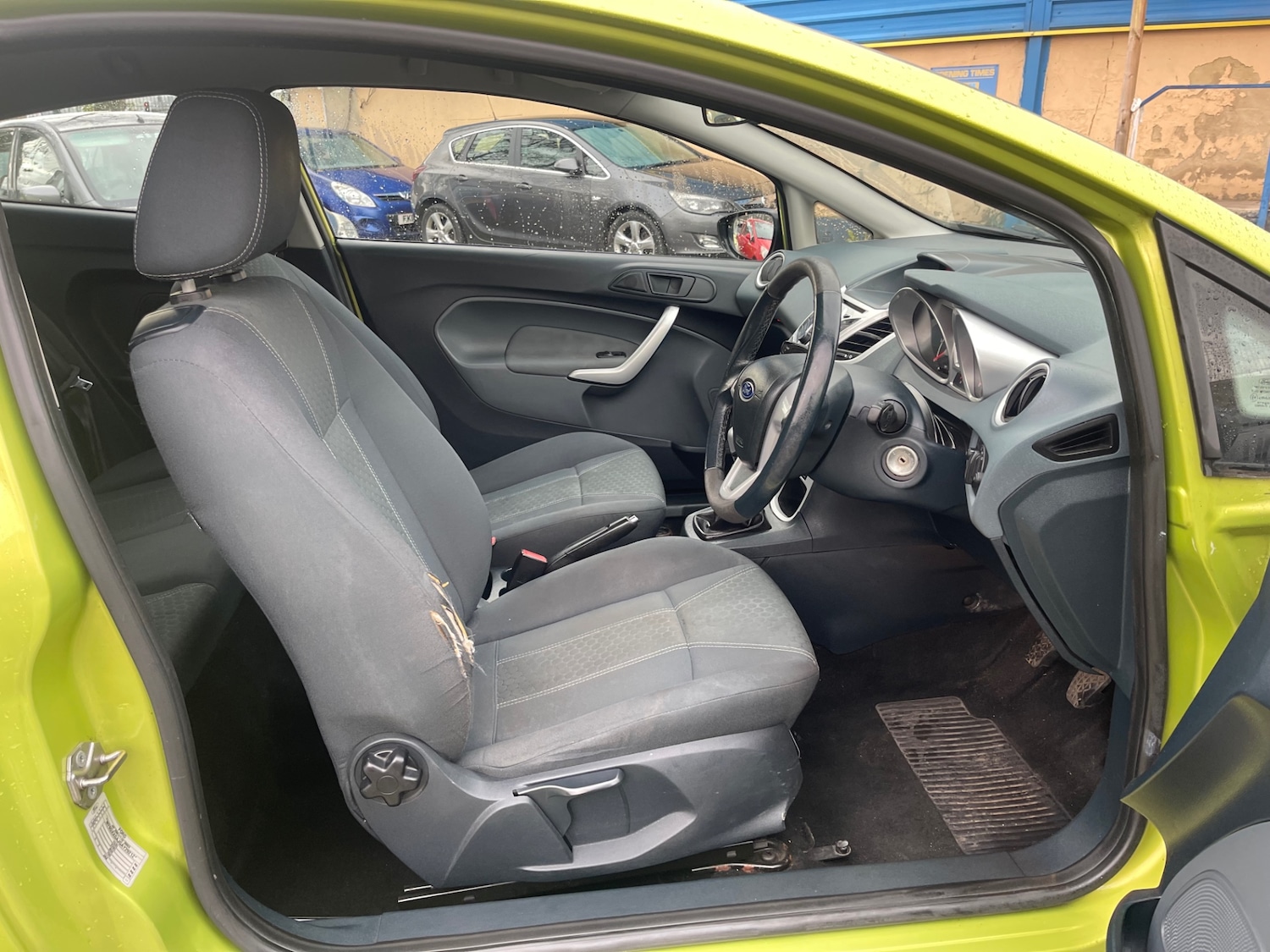 Used Ford Fiesta 2010 for sale - 76707460: Photo 10