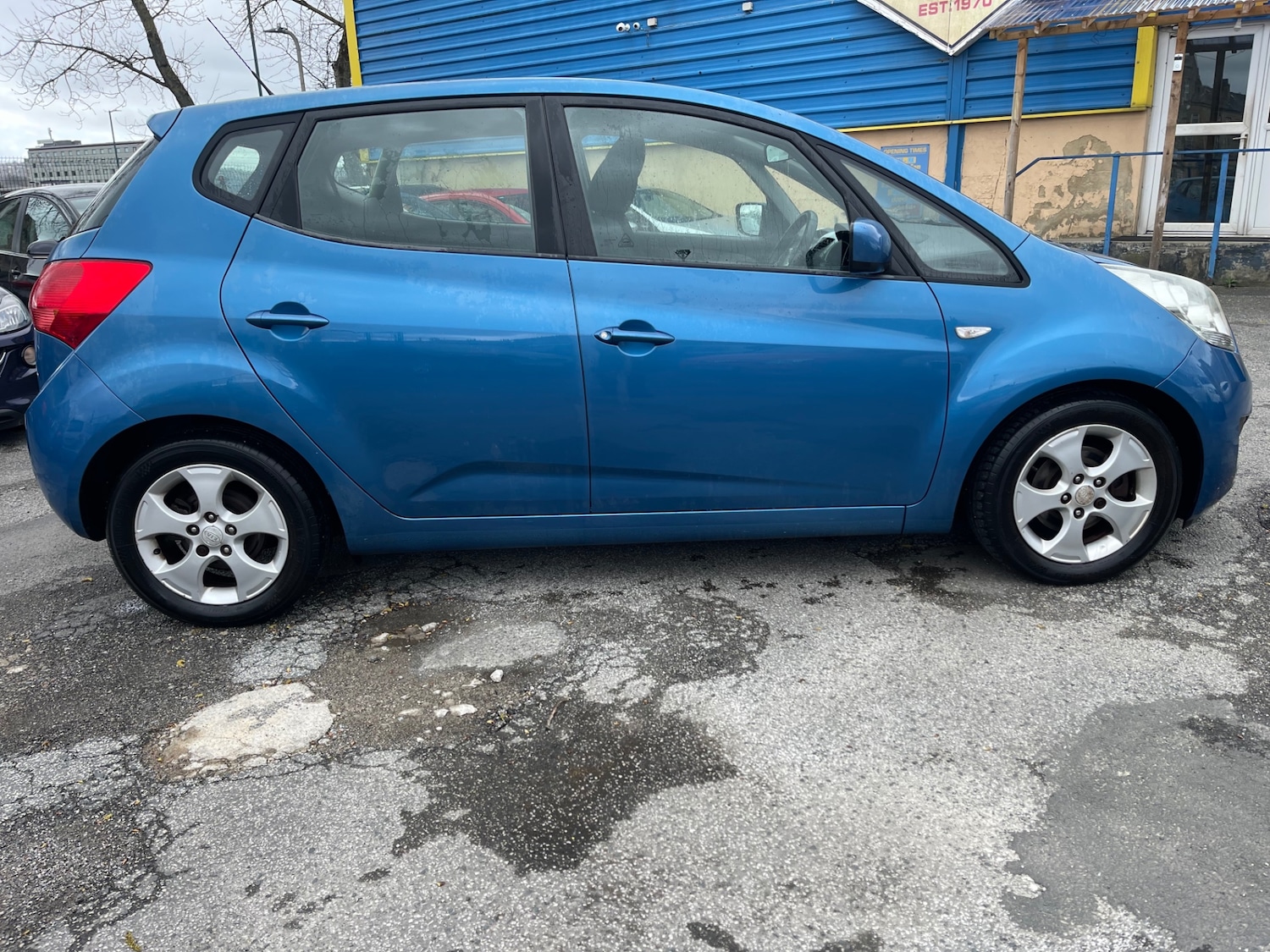 Used Kia Venga 2010 for sale - 77872177: Photo 8