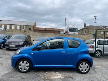 Used Toyota AYGO 2010 for sale - 75995809: Photo