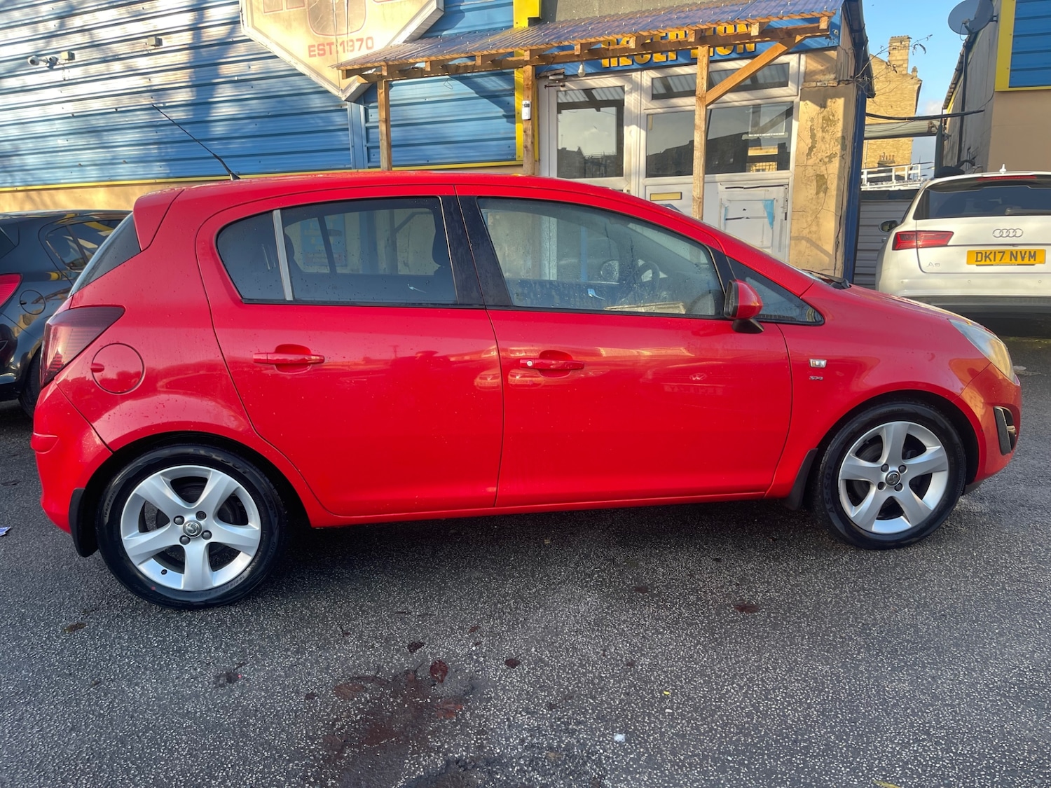 Used Vauxhall Corsa 2012 for sale - 77001872: Photo 8