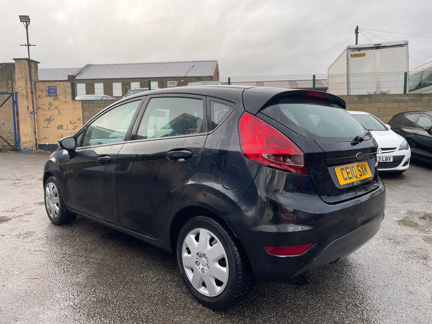 Used Ford Fiesta 2010 for sale - 76612494: Photo 5