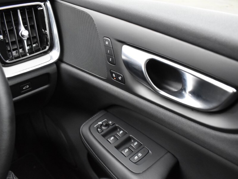 Used Volvo V60 2025 for sale - 77504454: Photo 13