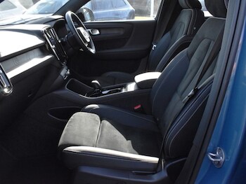 Used Volvo XC40 2023 for sale - 77758744: Photo