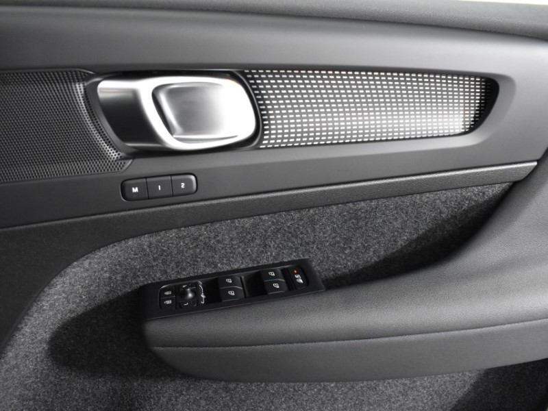 Used Volvo XC40 2024 for sale - 76981595: Photo 38