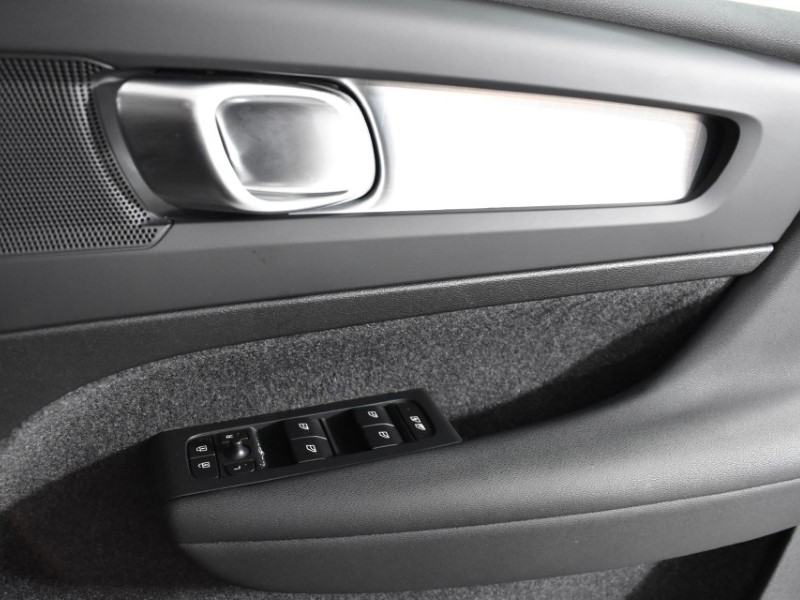 Used Volvo XC40 2024 for sale - 76981801: Photo 36