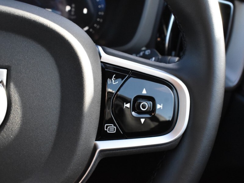 Used Volvo XC60 2025 for sale - 77742690: Photo 15