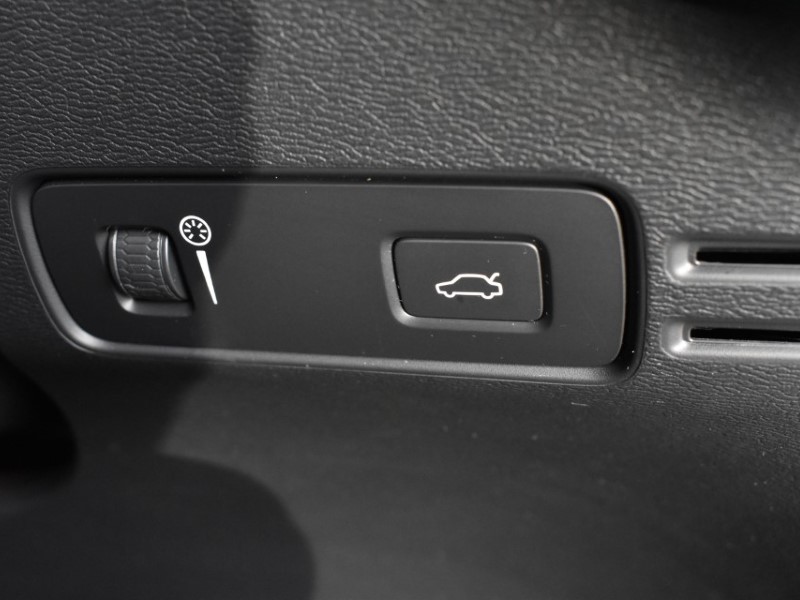 Used Volvo XC40 2022 for sale - 76981043: Photo 20