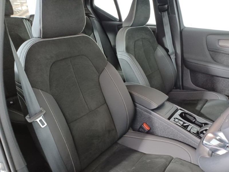 Used Volvo XC40 2025 for sale - 76981860: Photo 12