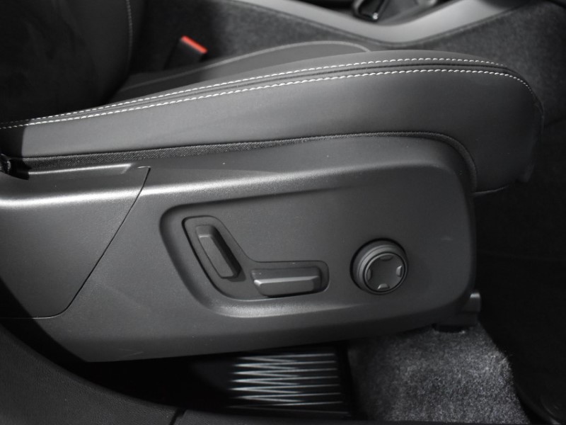 Used Volvo XC40 2025 for sale - 76981860: Photo 38