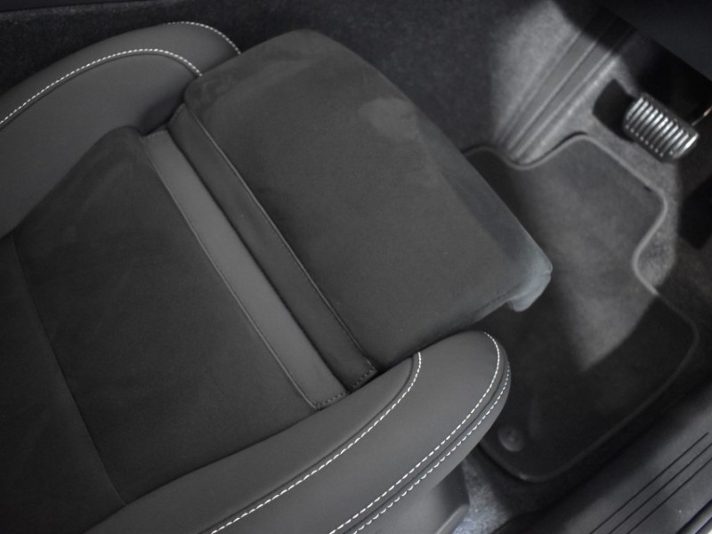 Used Volvo XC40 2025 for sale - 76981860: Photo 40