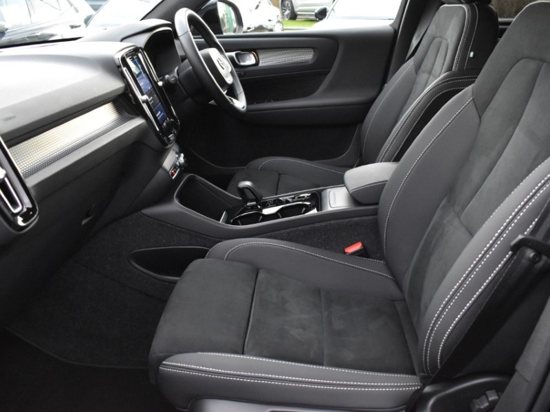 Used Volvo XC40 2024 for sale - 77248109: Photo 5