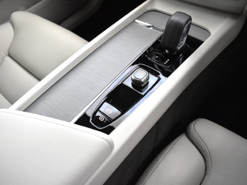 Used Volvo XC60 2025 for sale - 76981435: Photo 26