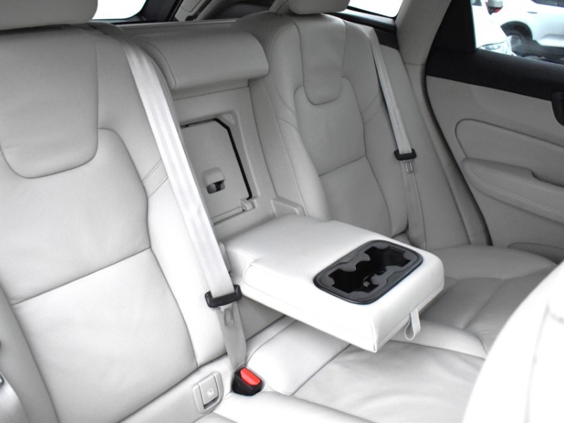 Used Volvo XC60 2025 for sale - 76981435: Photo 33