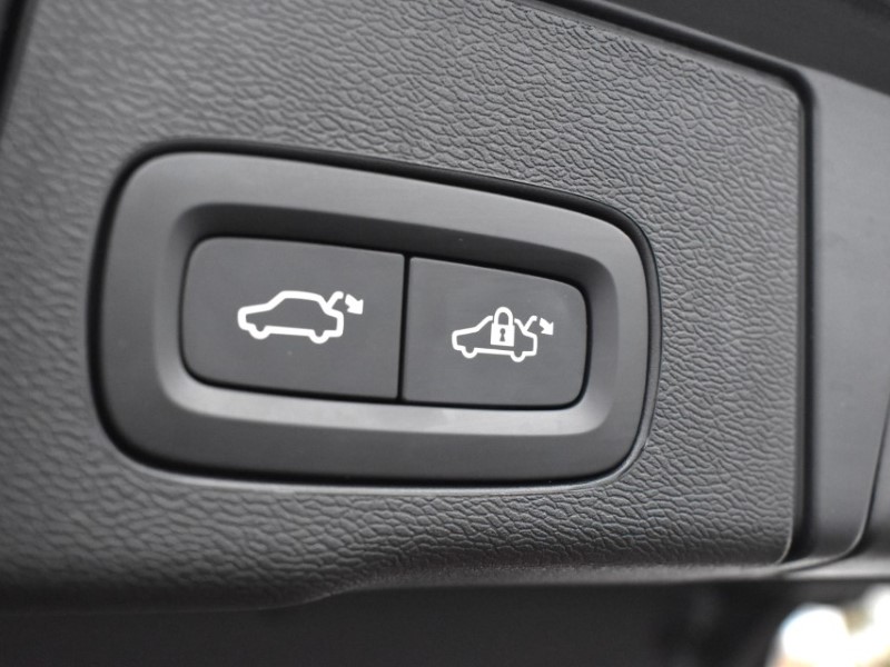 Used Volvo XC60 2025 for sale - 76981435: Photo 42