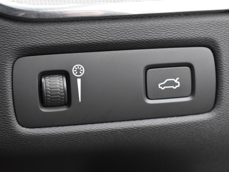 Used Volvo XC60 2022 for sale - 77124123: Photo 15