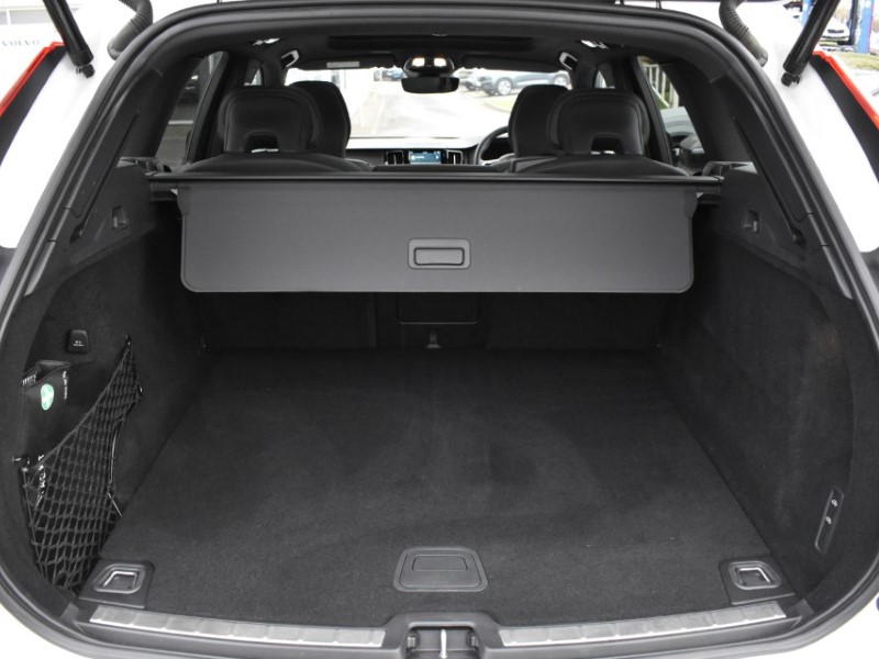 Used Volvo XC60 2022 for sale - 77124123: Photo 43