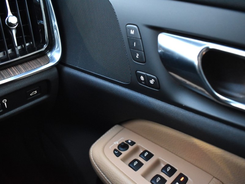 Used Volvo V60 2020 for sale - 77106117: Photo 12