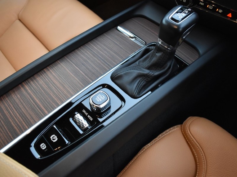 Used Volvo V60 2020 for sale - 77106117: Photo 24