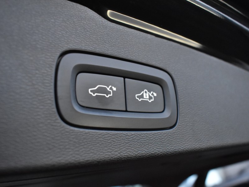 Used Volvo V60 2020 for sale - 77106117: Photo 39