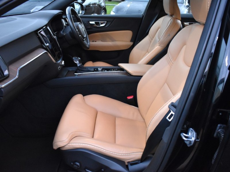 Used Volvo V60 2020 for sale - 77106117: Photo 5