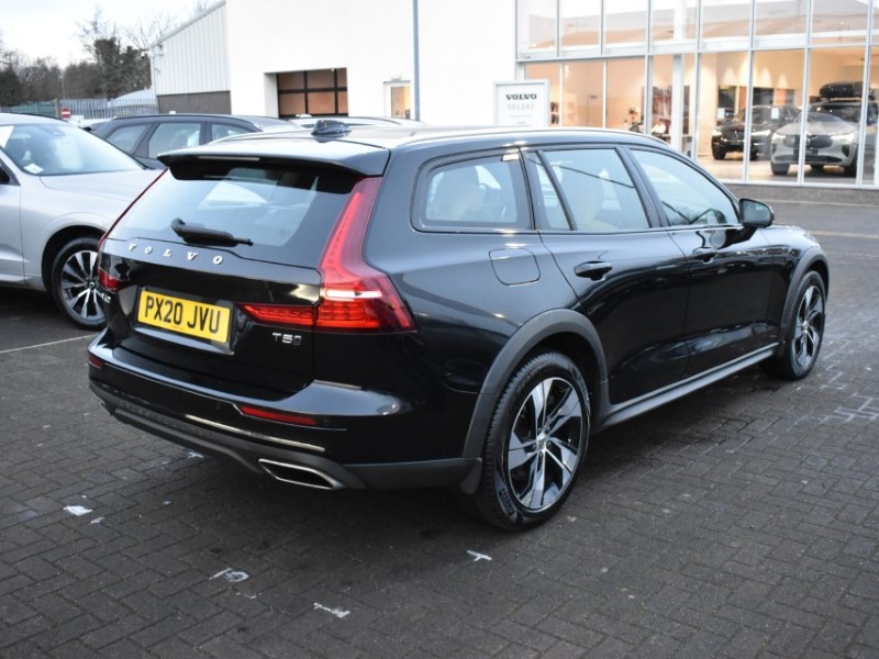 Used Volvo V60 2020 for sale - 77106117: Photo 57