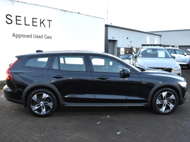 Used Volvo V60 2020 for sale - 77106117: Photo 7