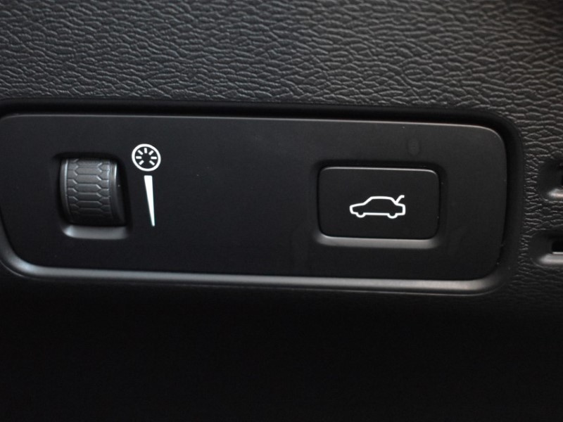 Used Volvo XC40 2021 for sale - 77545416: Photo 25