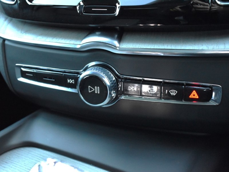 Used Volvo XC60 2025 for sale - 76981614: Photo 38