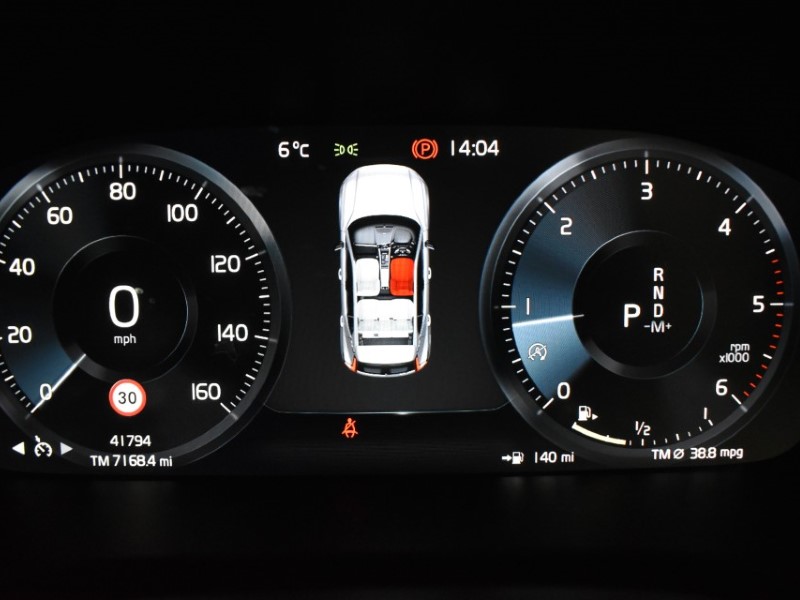 Used Volvo XC40 2018 for sale - 76982220: Photo 21