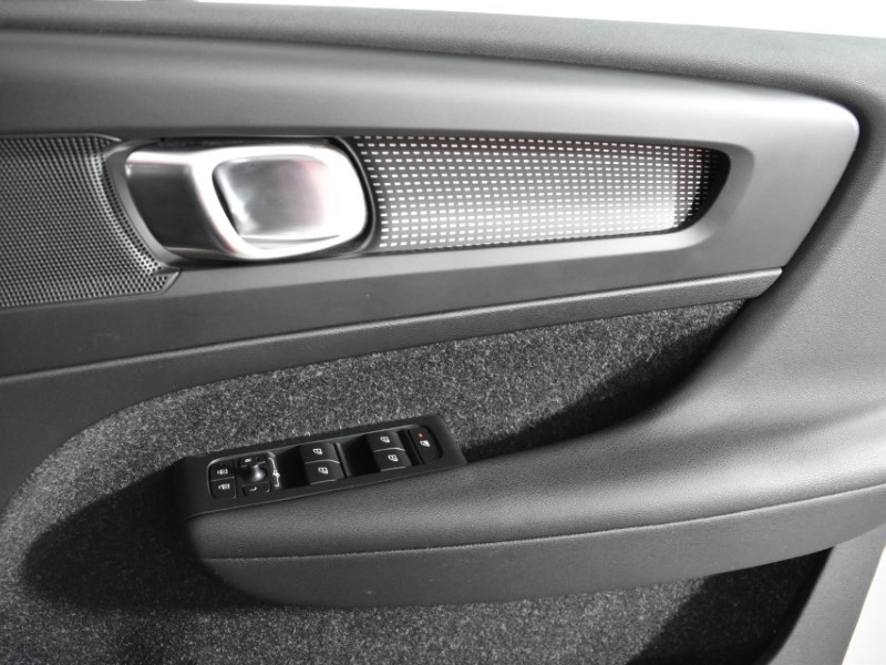 Used Volvo XC40 2018 for sale - 76982220: Photo 30