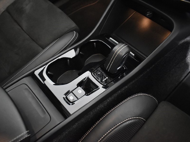 Used Volvo XC40 2018 for sale - 76982220: Photo 31