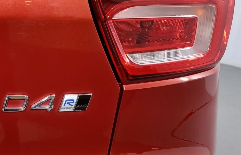 Used Volvo XC40 2018 for sale - 76982220: Photo 45