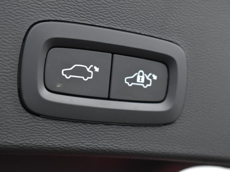 Used Volvo XC40 2022 for sale - 76980909: Photo 44