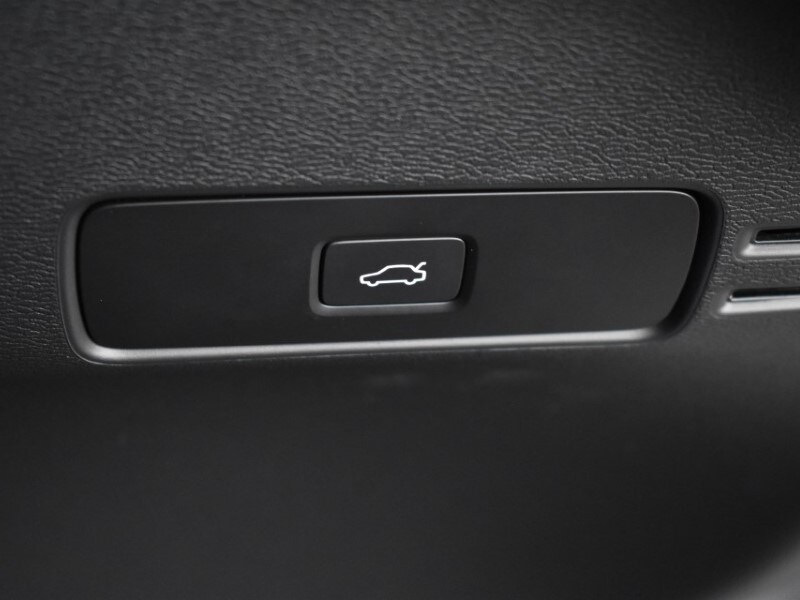 Used Volvo XC40 2023 for sale - 77431298: Photo 26