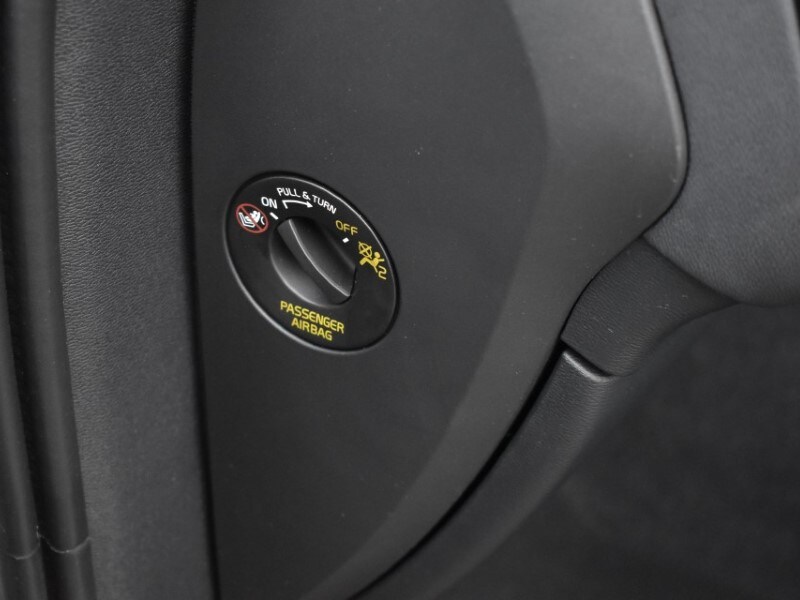 Used Volvo XC40 2023 for sale - 77431298: Photo 35