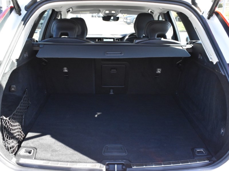 Used Volvo XC60 2022 for sale - 78108847: Photo 31